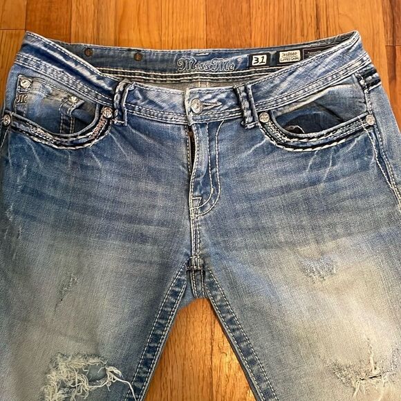 Miss Me Women’s Size 31 Cuffed Capri - Picture 8 of 10